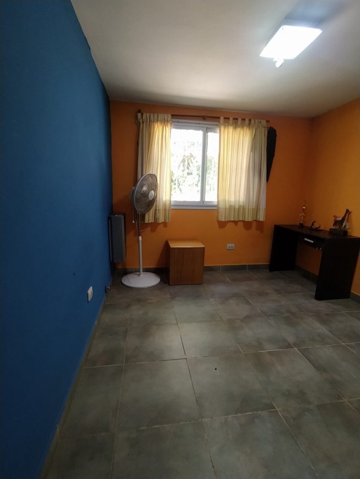 IMPORTANTE CHALET 4 AMBIENTES EN ZONA RESIDENCIAL DE GESELL - APTA CREDITO BANCARIO -