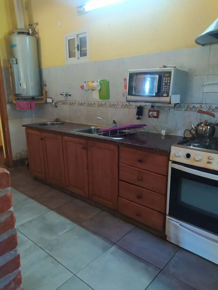 IMPORTANTE CHALET 4 AMBIENTES EN ZONA RESIDENCIAL DE GESELL - APTA CREDITO BANCARIO -