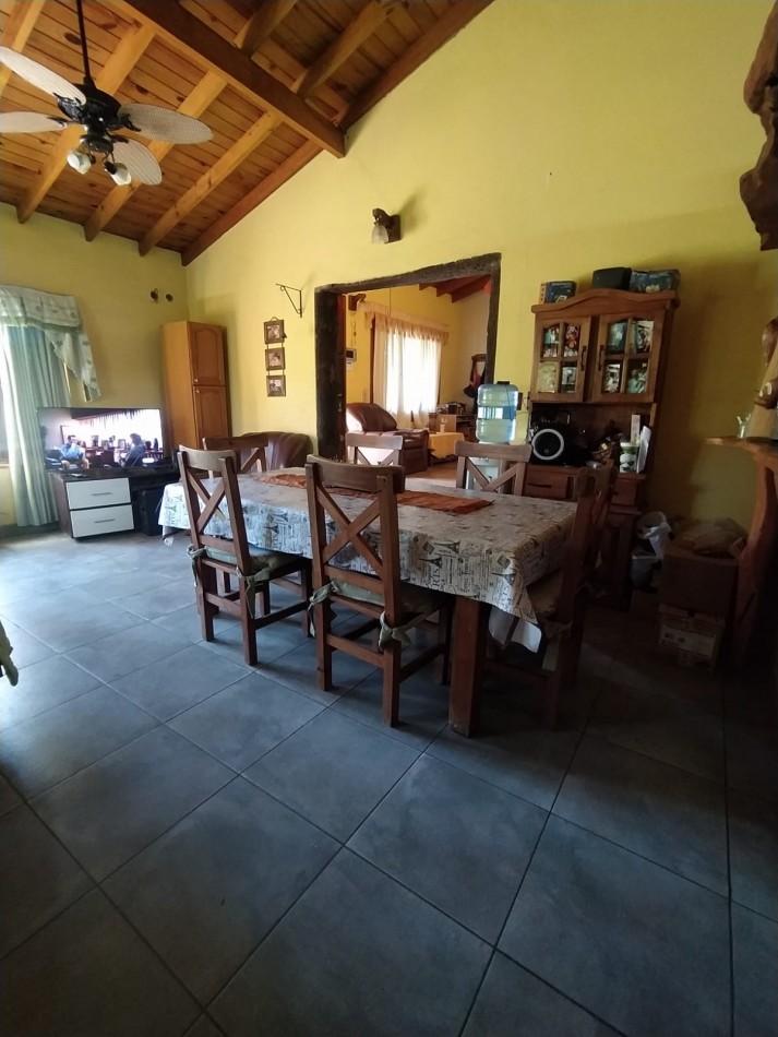 IMPORTANTE CHALET 4 AMBIENTES EN ZONA RESIDENCIAL DE GESELL - APTA CREDITO BANCARIO -