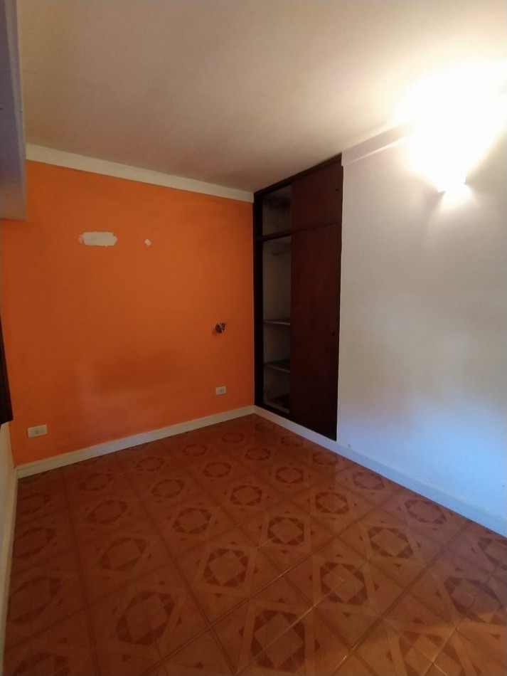 Casa 4 ambientes en Barrio la Carmencita