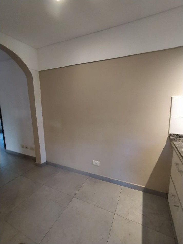 Casa 4 ambientes en Barrio la Carmencita